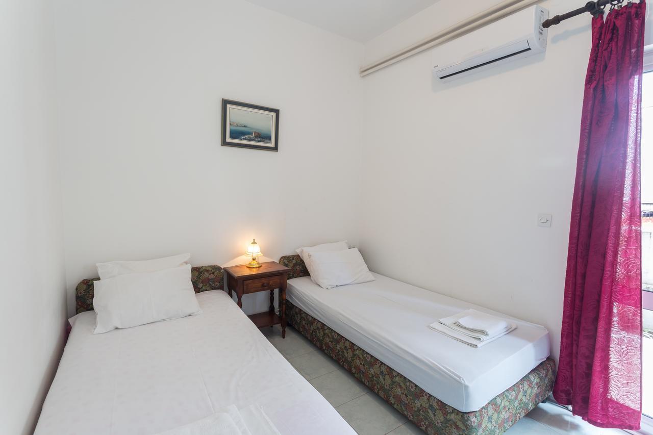 Hotel Jovana Budva Szoba fotó